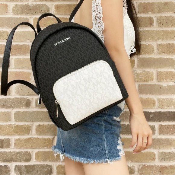 Bundle NWT Michael Kors Backpack & Wristlet - Picture 6 of 9